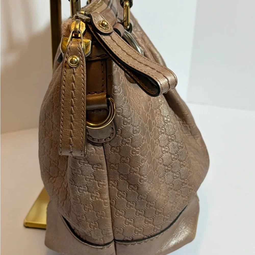 Metallic Blush Guccissima Leather Handbag